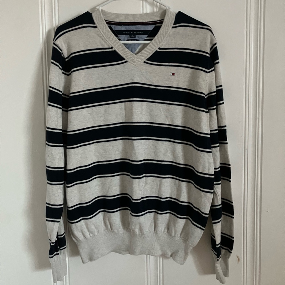 Tommy Hilfiger sweater
